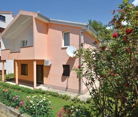 Apartman Zora Podstrana Luaran gambar