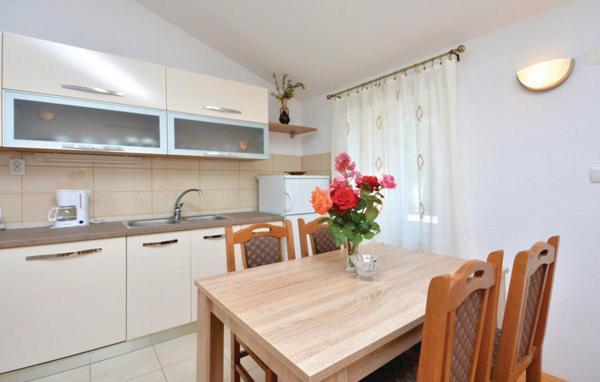 Apartman Zora Podstrana Luaran gambar